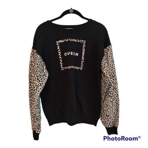 Wound up "Queen" leopard and pink print sweater